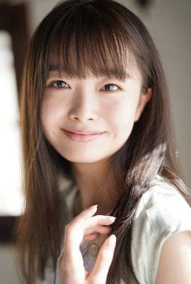 Momoka Goshima 五島百花, ヤンマガWeb ラから見るか？エモから見るか？