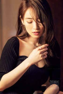 Rika Izumi 泉里香, Tokyo Calendar 2021.08