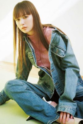 Emi Suzuki 鈴木えみ, Gina ジーナ 杂志 2022.03