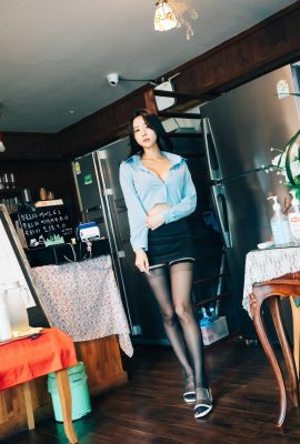 YeonYu 연유, [Loozy] First play (+S.Ver) Set.01