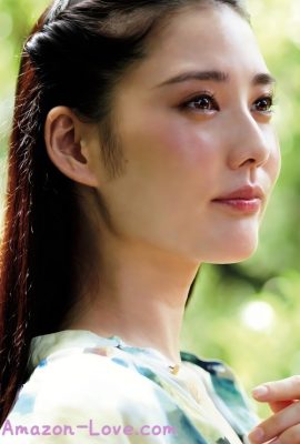 Kana Kita 北香那, Shukan Bunshun 2023.10.12 (週刊文春 2023年10月12日号)