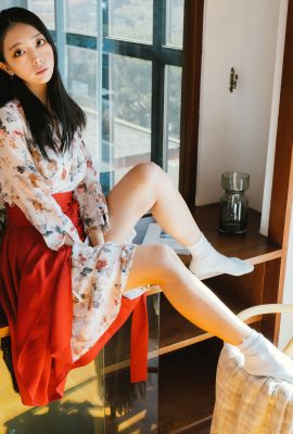 Mona 모나, [Moon Night Snap] Happy New Year Set.01