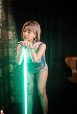 U.Hwa 은유화, [PINK] Secret Present No.02 Set.01