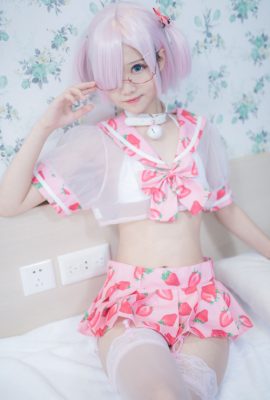 Cosplay 兔玩映画 草莓裙