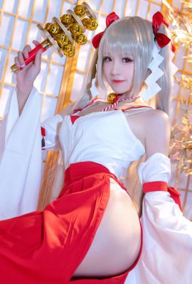 Cosplay 可畏巫女 miko酱
