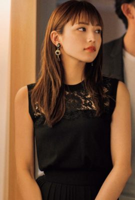 Haruna Kawaguchi 川口春奈, Tokyo Calendar 2021.06