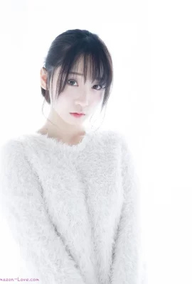 Moe Iori 伊織もえ, 写真集 1億3000万人の黒タイツ星人！黒だ白だ正義だ悪だ関係ないッ！！パンツが正義を守るお? Set 03