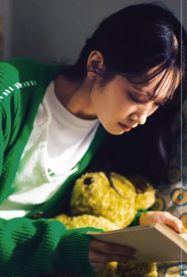 Kumi Sasaki 佐々木久美, Ray レイ 杂志 2022.04