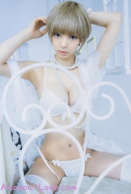 Moga Mogami 最上もが, 1st写真集 『MOGA』 Set.02